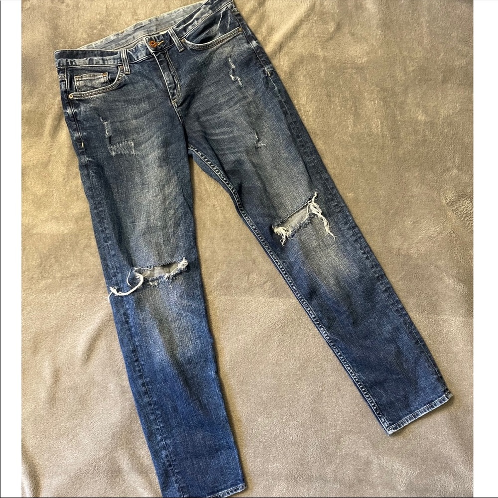 Boyfriend Jeans - Low Waist- Tapered Leg